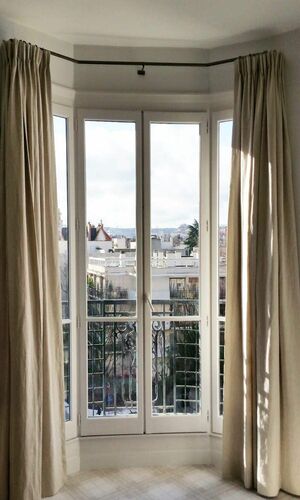 Double tringle à rideaux occultants, finition de style Français pour  fenêtre avec crochets en anneaux en acier, montage mural -  France