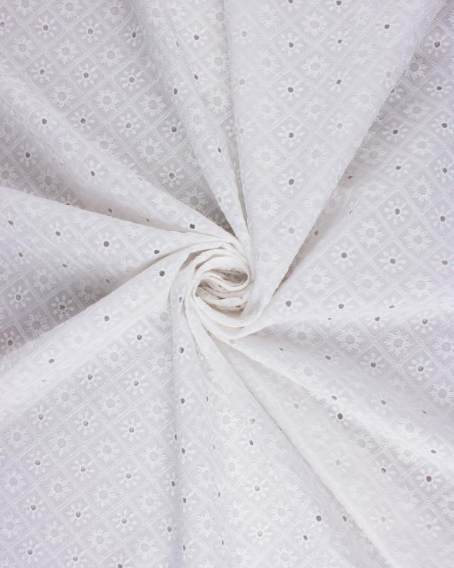 Broderie Anglaise fleurs et petits losanges Blanc - Tissushop